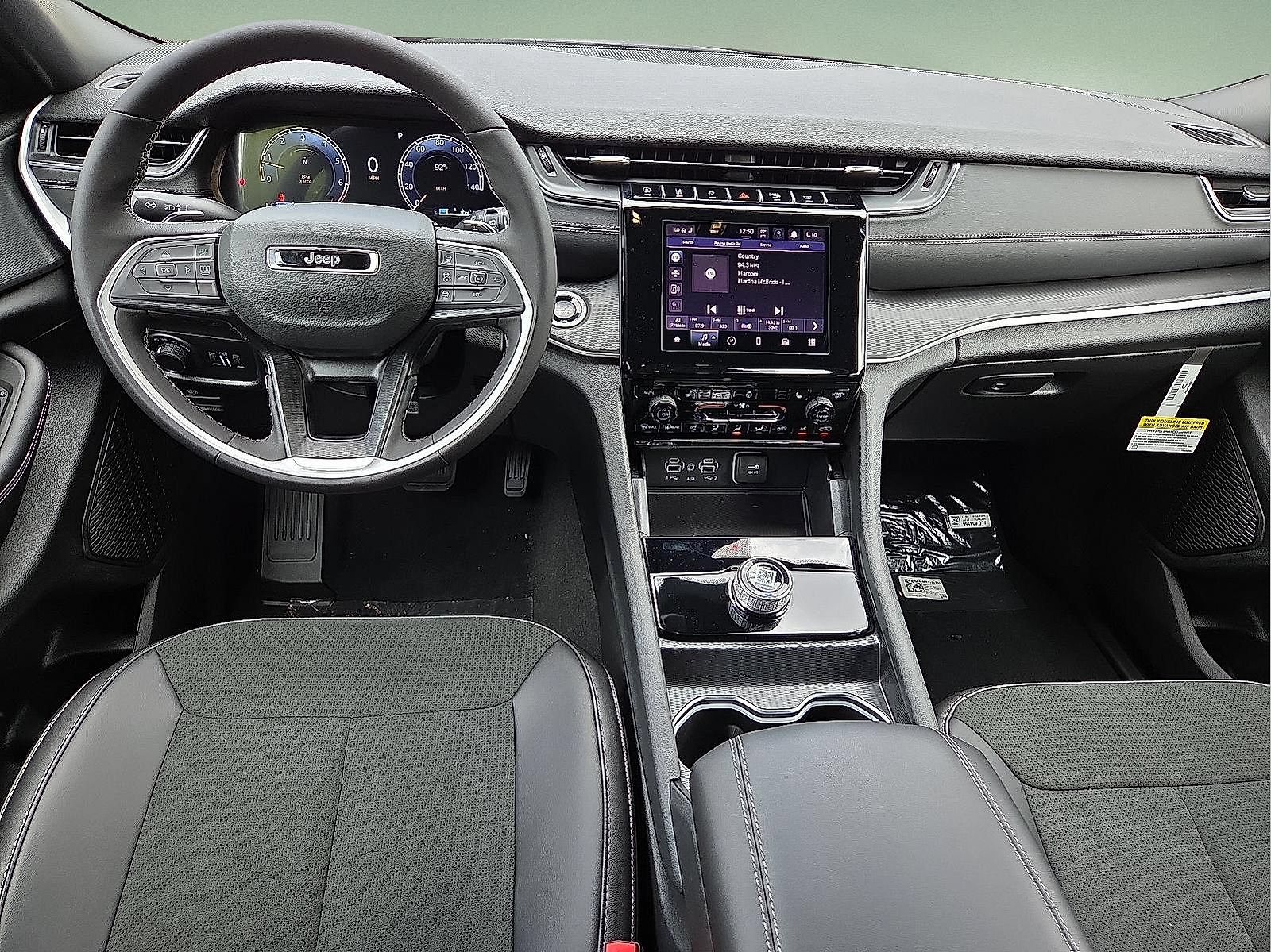 New 2025 Jeep Grand Cherokee L Altitude AWD/4WD image 12