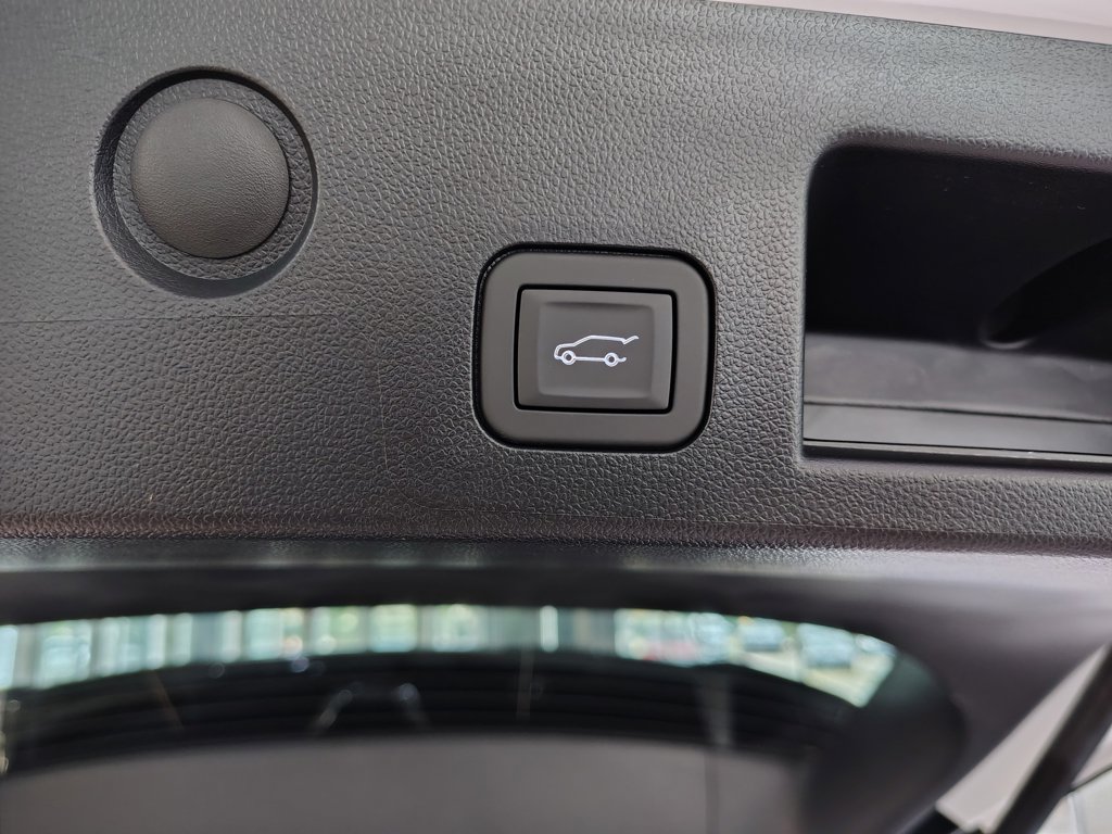 New 2026 GMC Terrain AT4 w/ Technology Package II AWD/4WD image 16