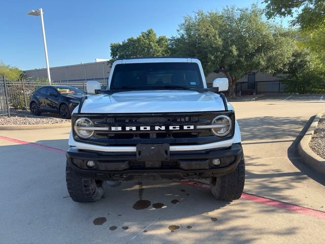 Used 2022 Ford Bronco Outer Banks AWD/4WD image 2