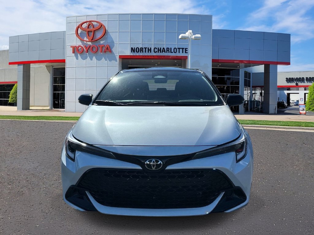 Used 2024 Toyota Corolla SE FWD image 3