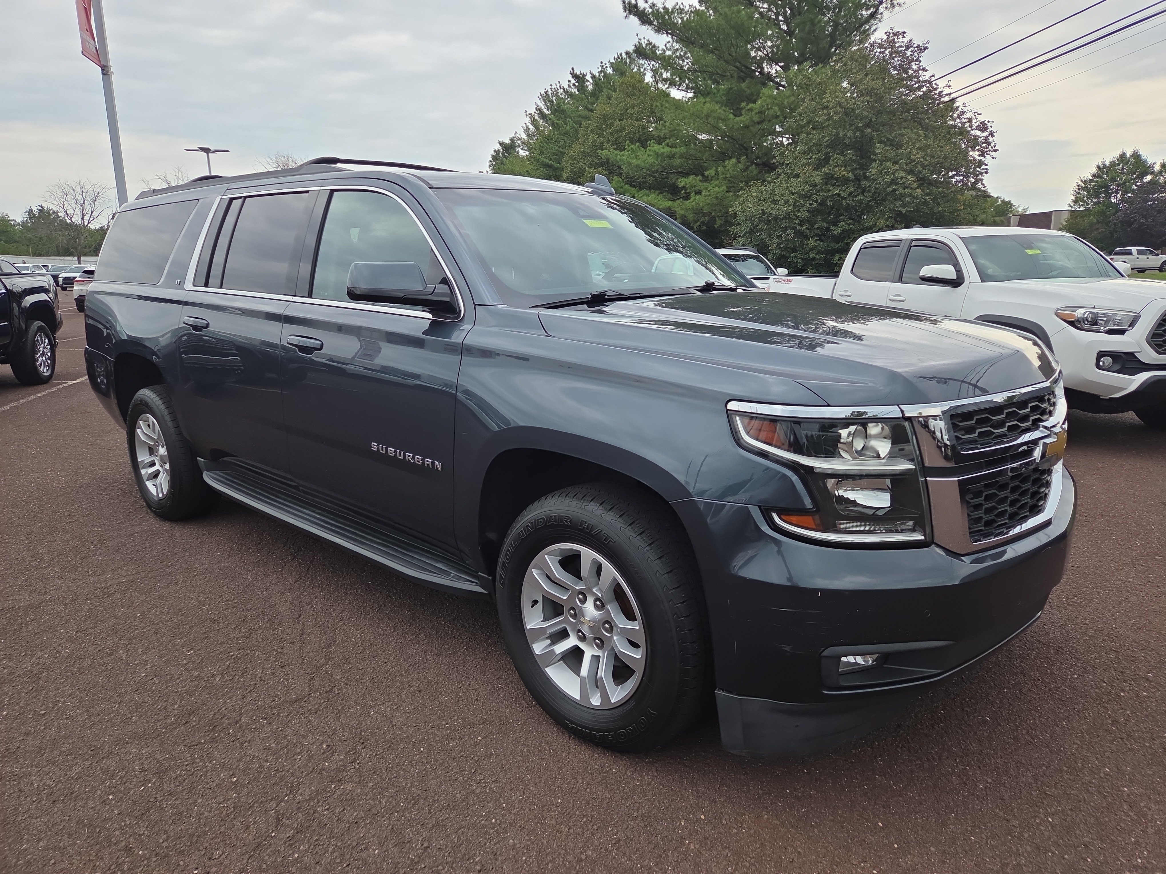 Used 2019 Chevrolet Suburban LT AWD/4WD video 1