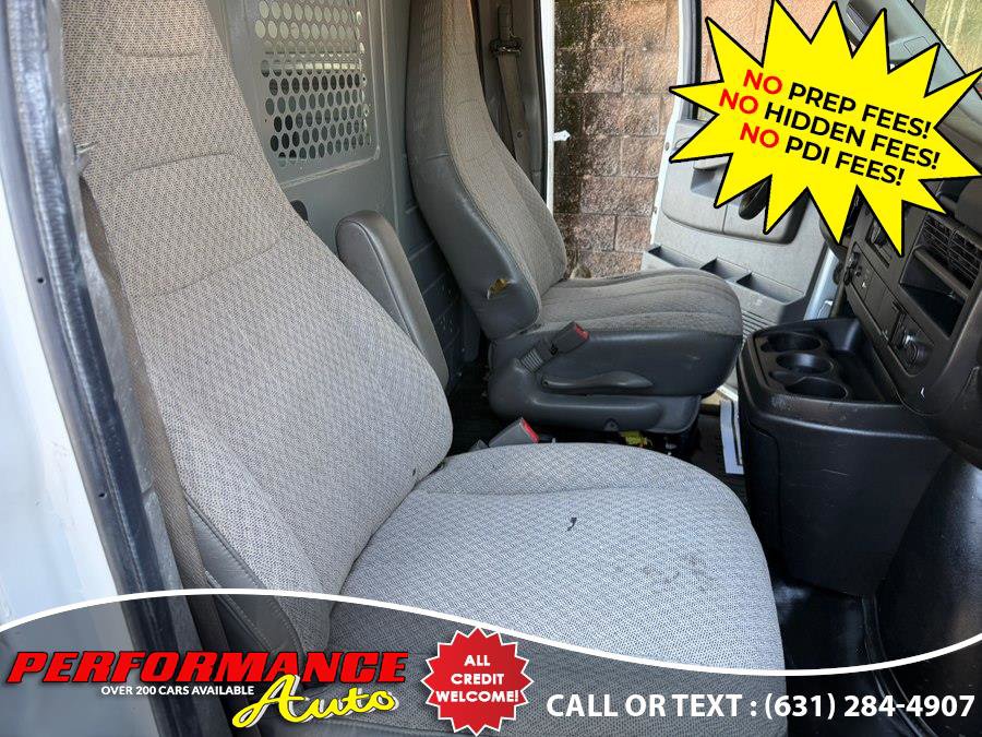 Used 2017 Chevrolet Express 2500 w/ Chrome Appearance Package RWD image 21