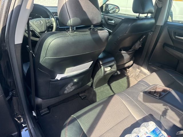 Used 2017 Toyota Camry SE image 18