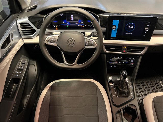 New 2026 Volkswagen Taos SE image 11