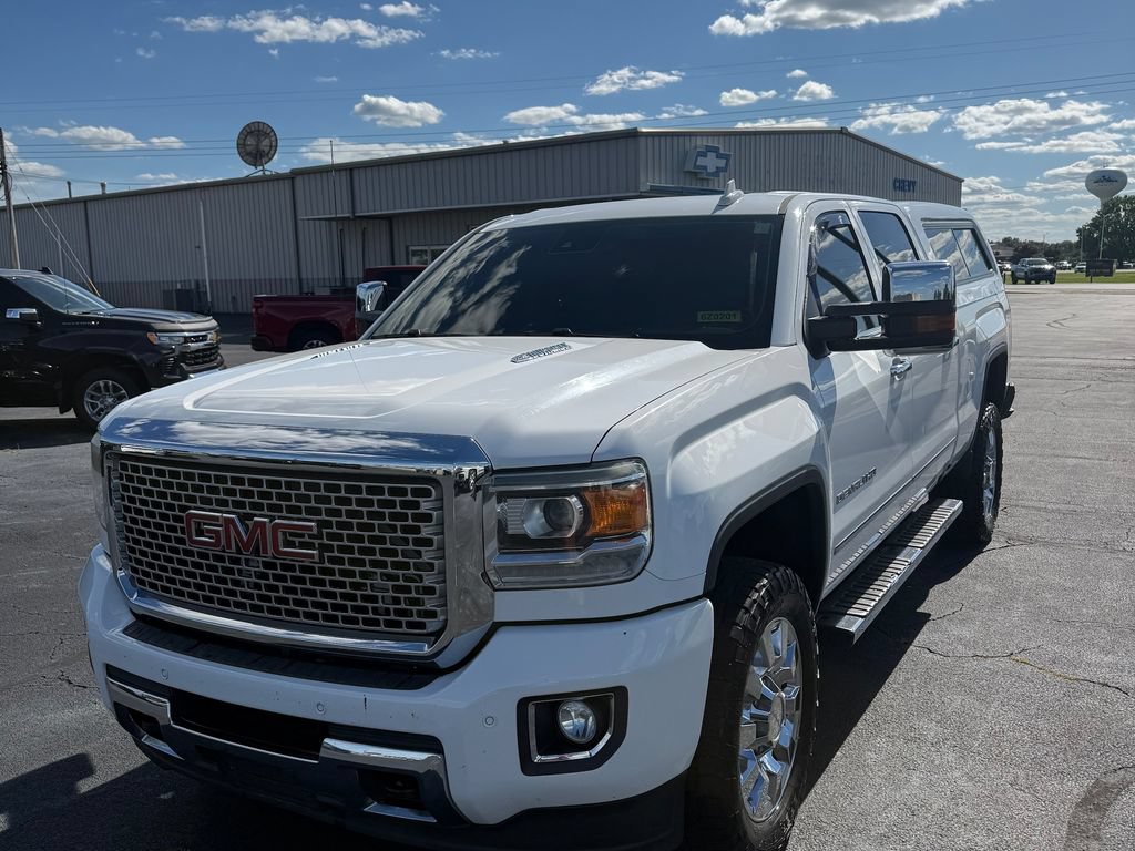 Used 2016 GMC Sierra 2500 Denali w/ Duramax Plus Package AWD/4WD image 40