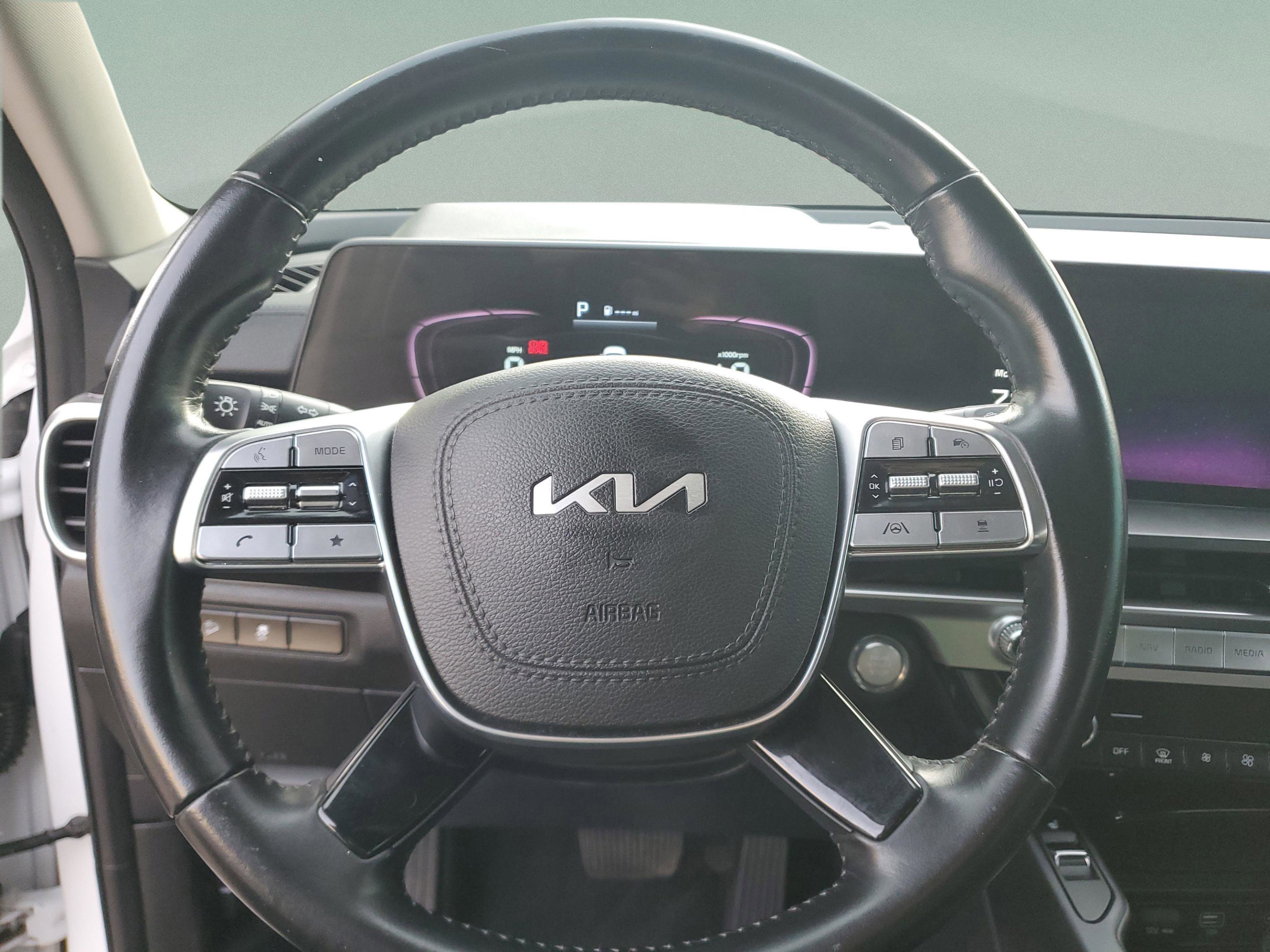 Used 2023 Kia Telluride S w/ S Sunroof Package image 16