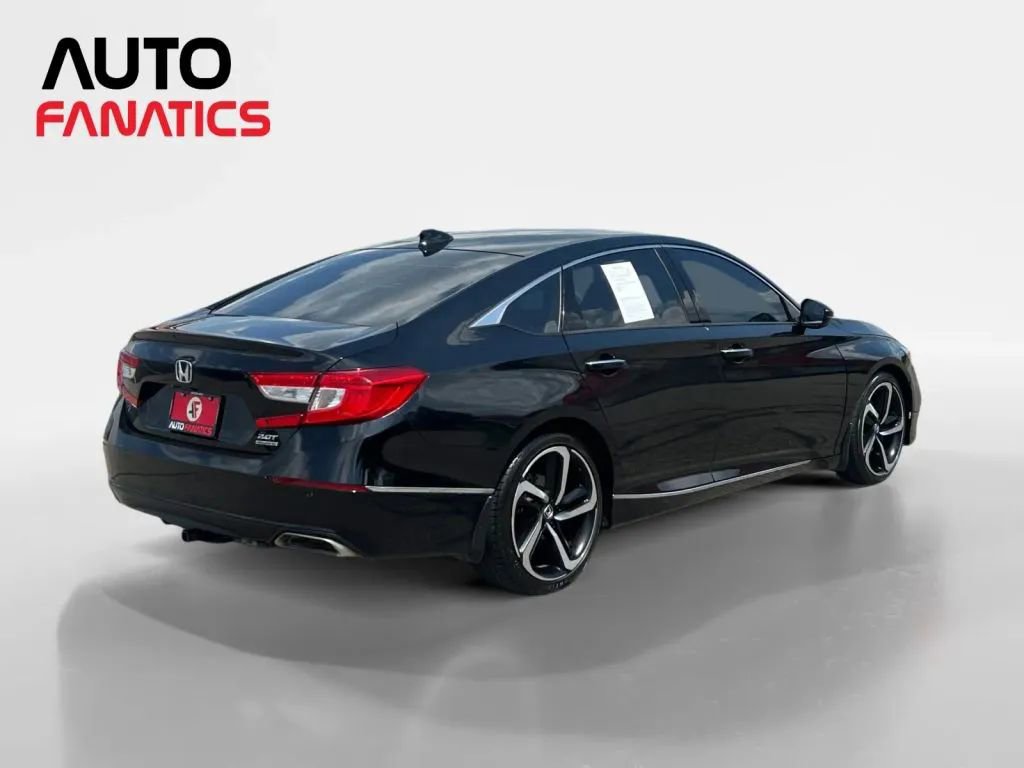 Used 2018 Honda Accord Touring image 5