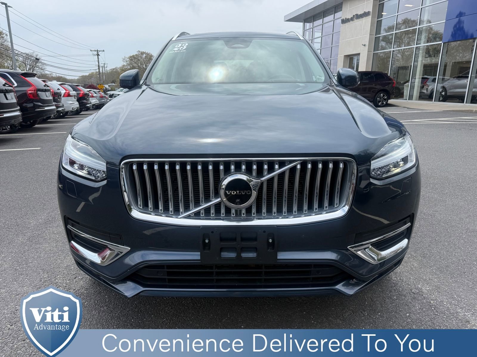 Used 2023 Volvo XC90 B5 Plus w/ Protection Package Premier AWD/4WD image 3