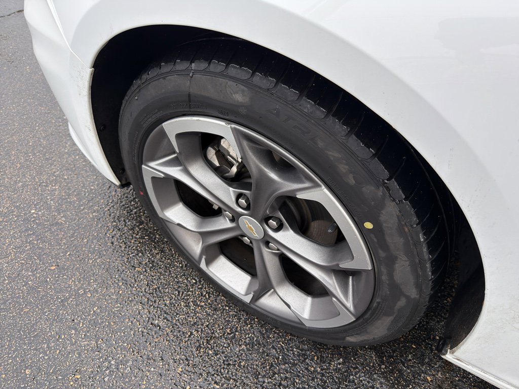 Used 2024 Chevrolet Malibu LT image 9