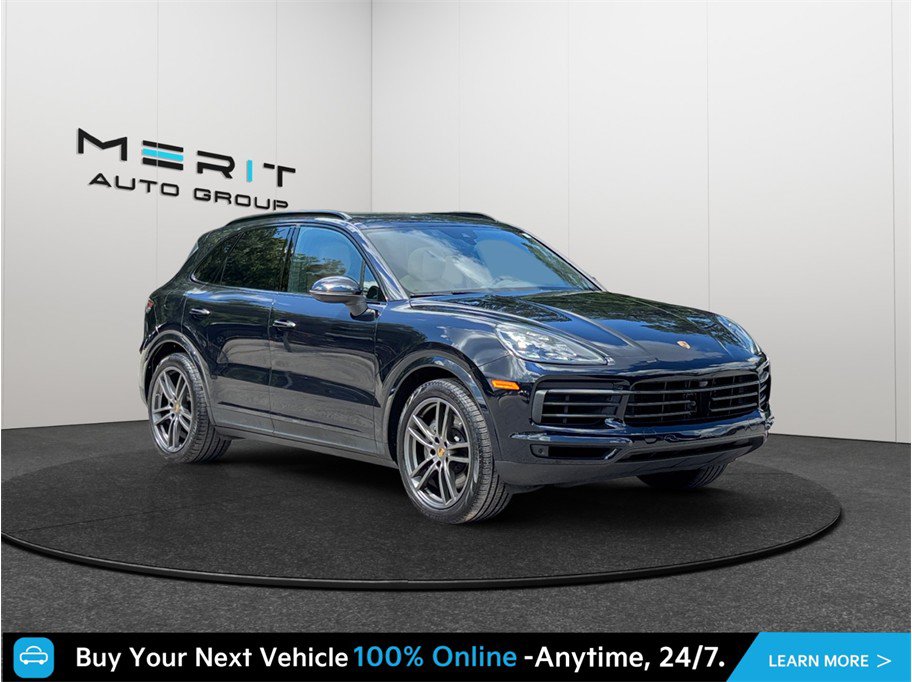 Used 2023 Porsche Cayenne S Platinum w/ Premium Package Plus AWD/4WD image 1