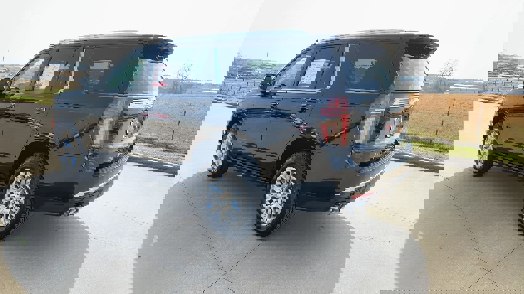 Used 2023 Chevrolet Tahoe Premier image 7