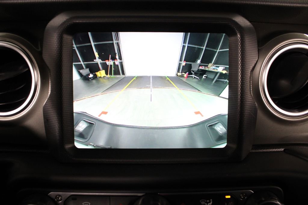 Used 2023 Jeep Gladiator Overland image 27