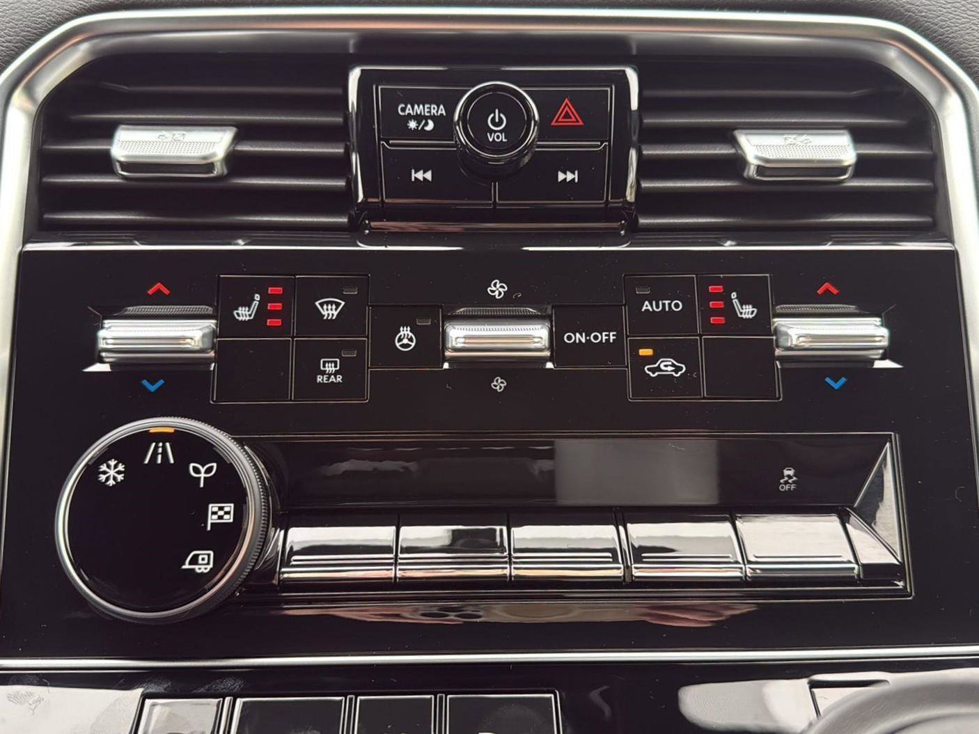 New 2026 Nissan Armada SL w/ Captain's Chari Seat Package image 27