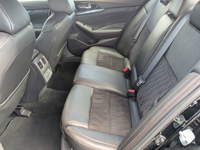 Used 2021 Nissan Maxima SR w/ Sport Mat Group image 27