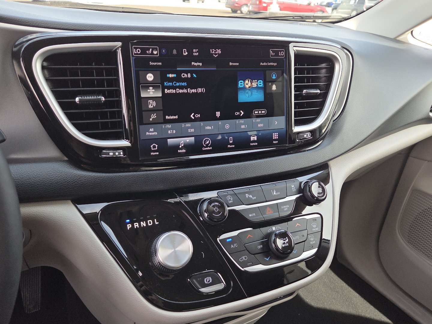 Used 2023 Chrysler Pacifica Touring-L FWD image 28