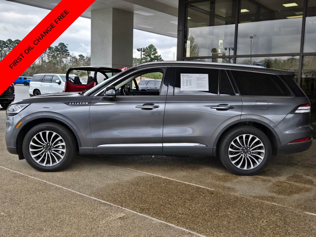 Used 2023 Lincoln Aviator Reserve image 2
