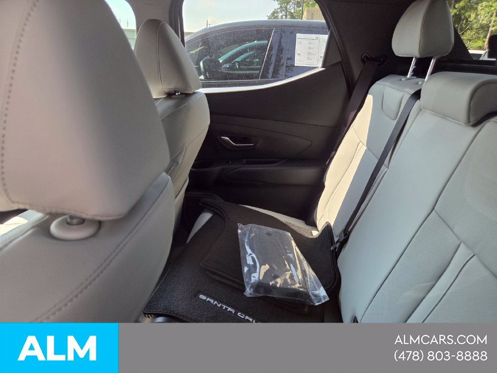 Used 2026 Hyundai Santa Cruz SEL FWD image 4