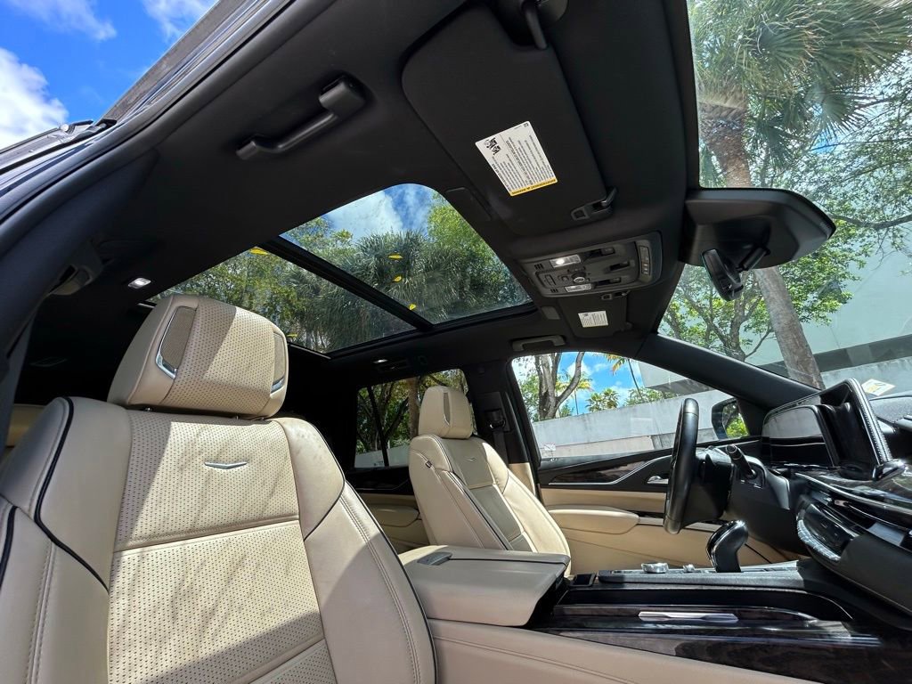Used 2023 Cadillac Escalade Premium Luxury w/ Performance Package AWD/4WD image 42
