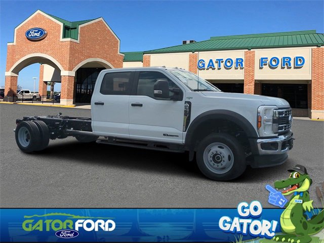 New 2026 Ford F550 4x4 Crew Cab image 1