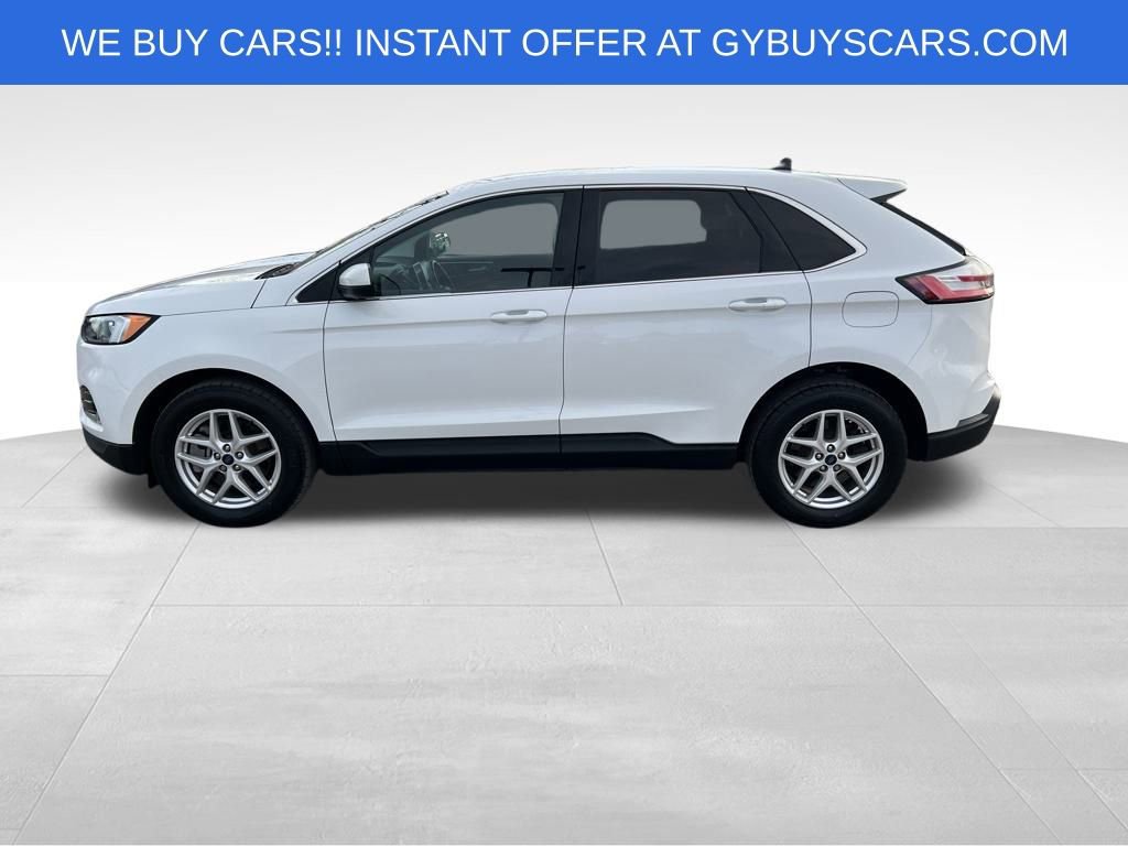 Used 2022 Ford Edge SEL w/ Convenience Package image 3