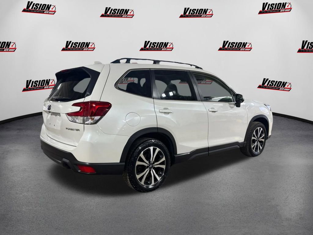 Used 2022 Subaru Forester Limited AWD/4WD image 5