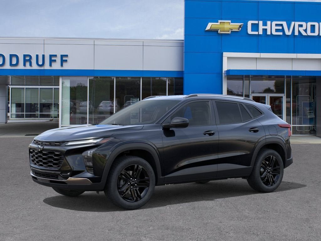 New 2026 Chevrolet Trax ACTIV FWD image 2