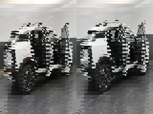 New 2026 Nissan Kicks SV w/ SV Premium Package image 31