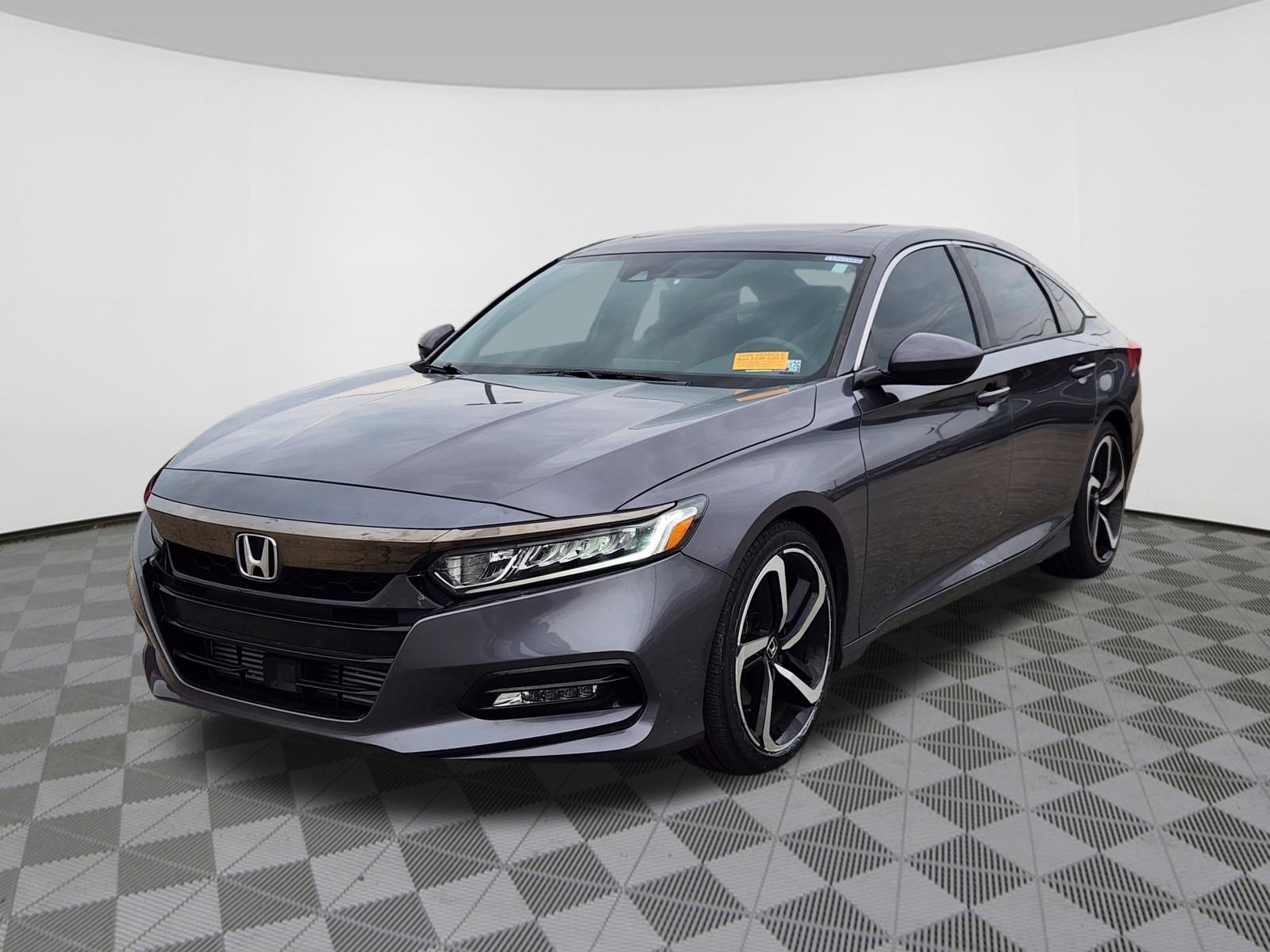 Used 2019 Honda Accord Sport image 2
