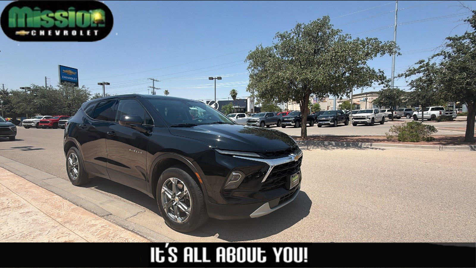 Used 2023 Chevrolet Blazer LT AWD/4WD image 1
