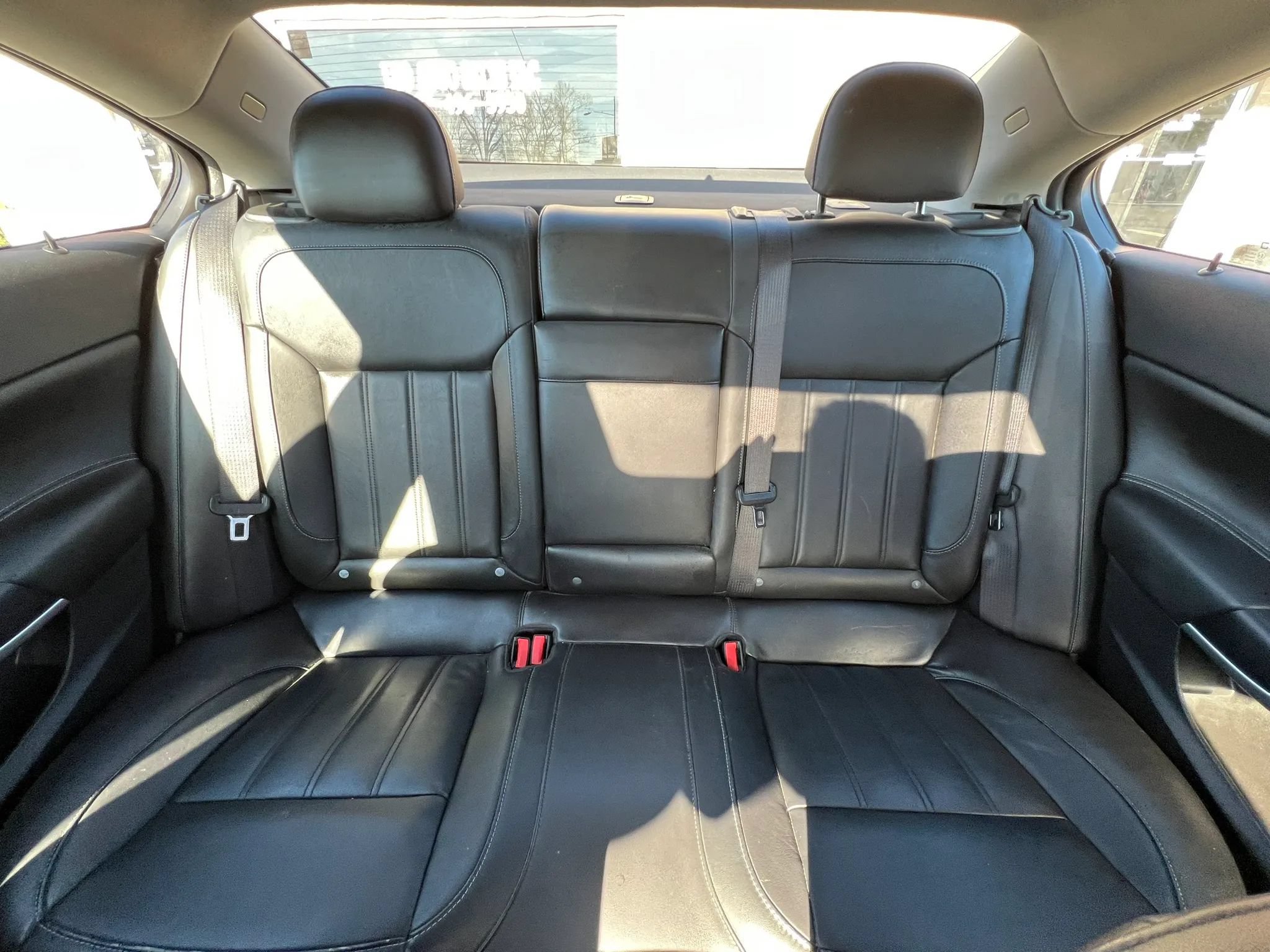Used 2012 Buick Regal Leather FWD image 26
