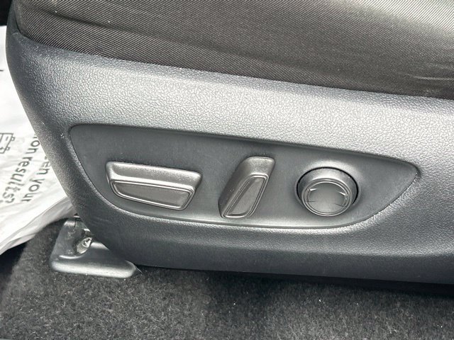 Used 2025 Toyota RAV4 XLE AWD/4WD image 23