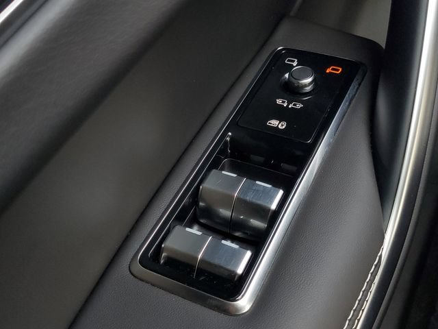 Certified 2026 Jaguar F-PACE R-Dynamic S AWD/4WD image 26