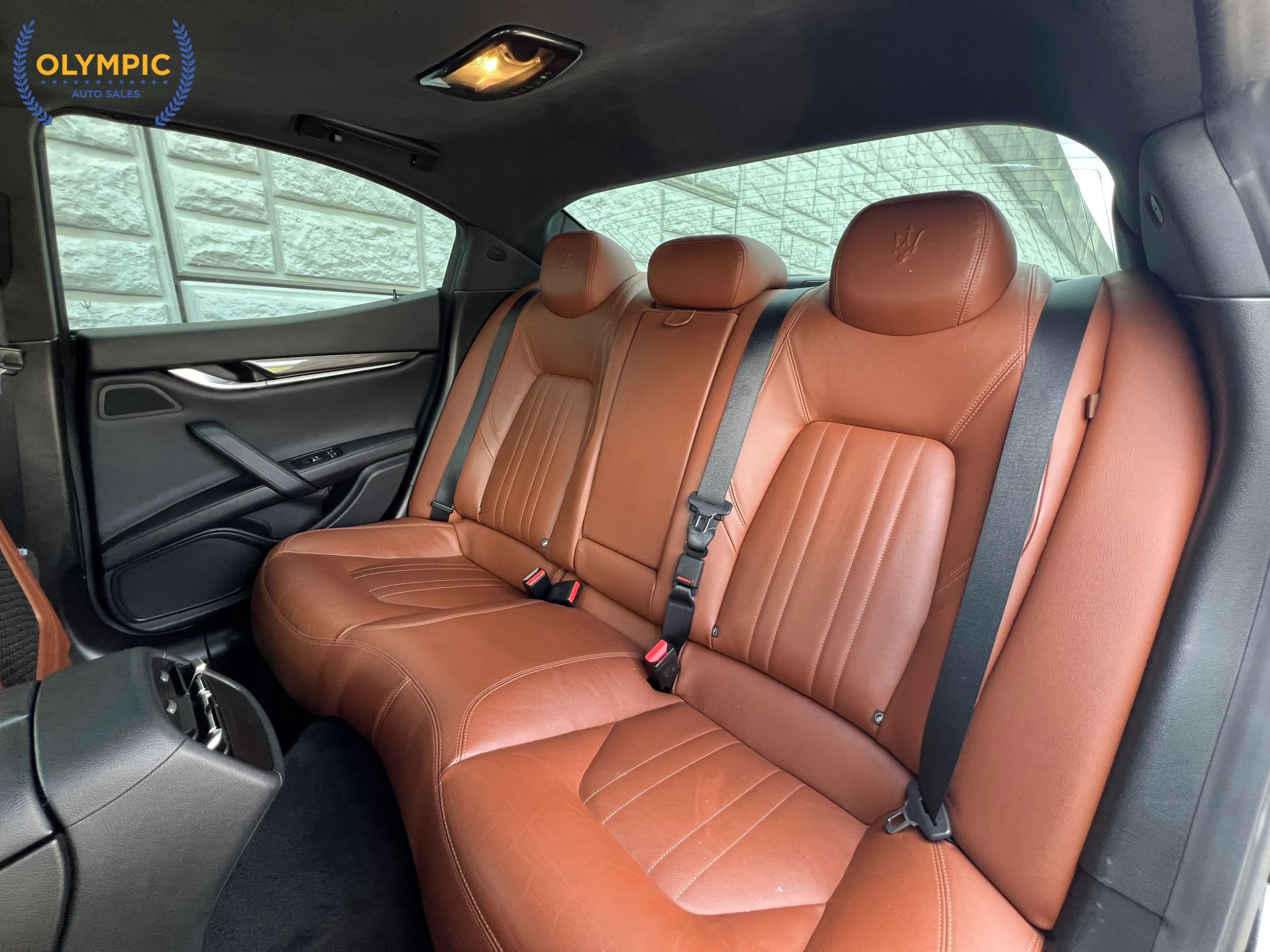 Used 2015 Maserati Ghibli image 38