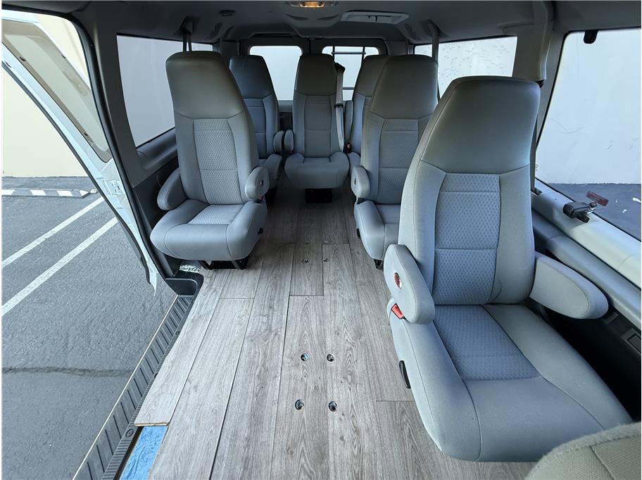 Used 2014 Ford E-150 and Econoline 150 Wagon image 35