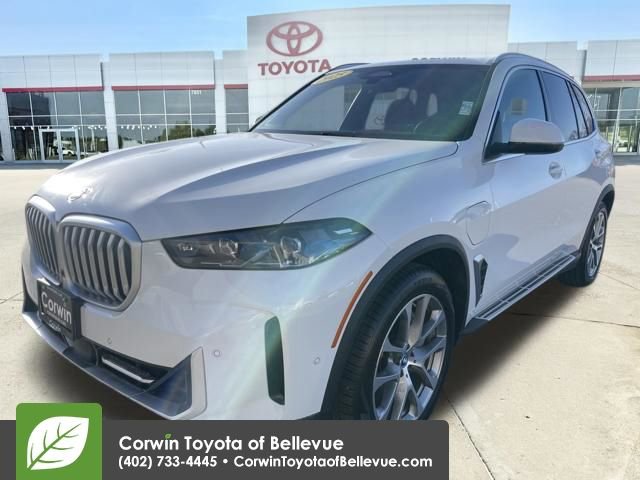 Used 2025 BMW X5 xDrive50e image 7
