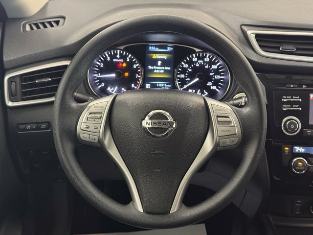 Used 2016 Nissan Rogue SV w/ SV Family Package AWD/4WD image 18
