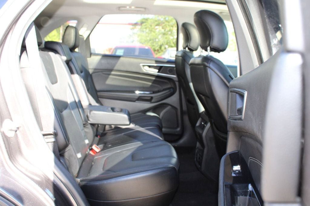 Used 2015 Ford Edge Titanium w/ Equipment Group 301A FWD image 34