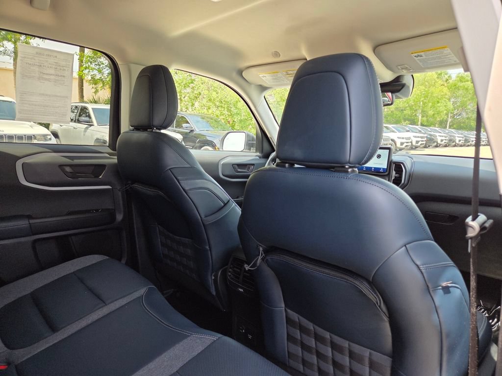 Used 2022 Ford Bronco Sport Outer Banks AWD/4WD image 16