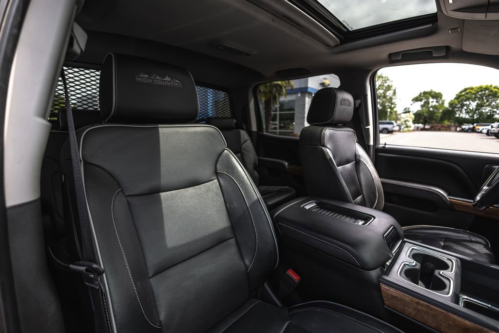 Used 2019 Chevrolet Silverado 3500 High Country AWD/4WD image 39