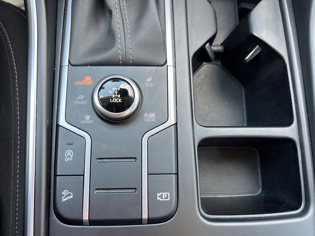 Certified 2023 Kia Sorento LX AWD/4WD image 22
