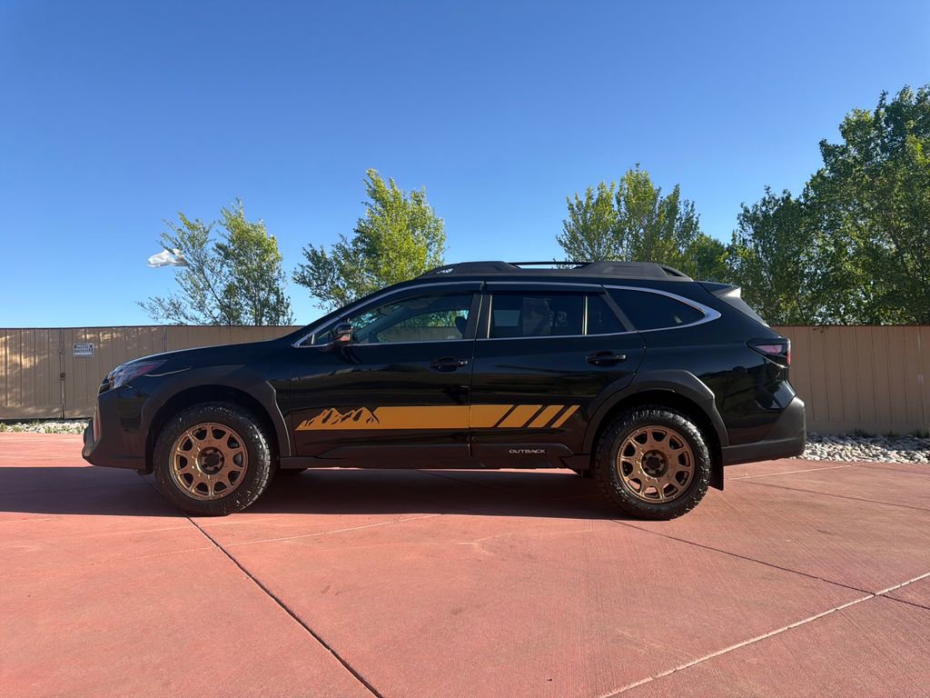 Used 2025 Subaru Outback Premium w/ Popular Package #1A image 4