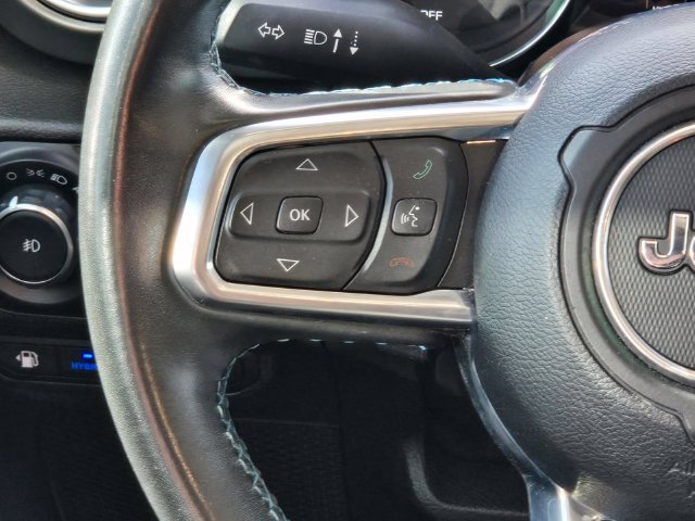 Used 2022 Jeep Wrangler Unlimited Rubicon 4xe AWD/4WD image 19