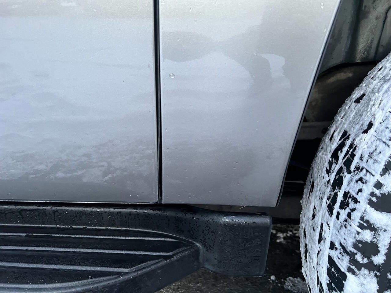 Used 2009 Chevrolet Suburban LT image 21