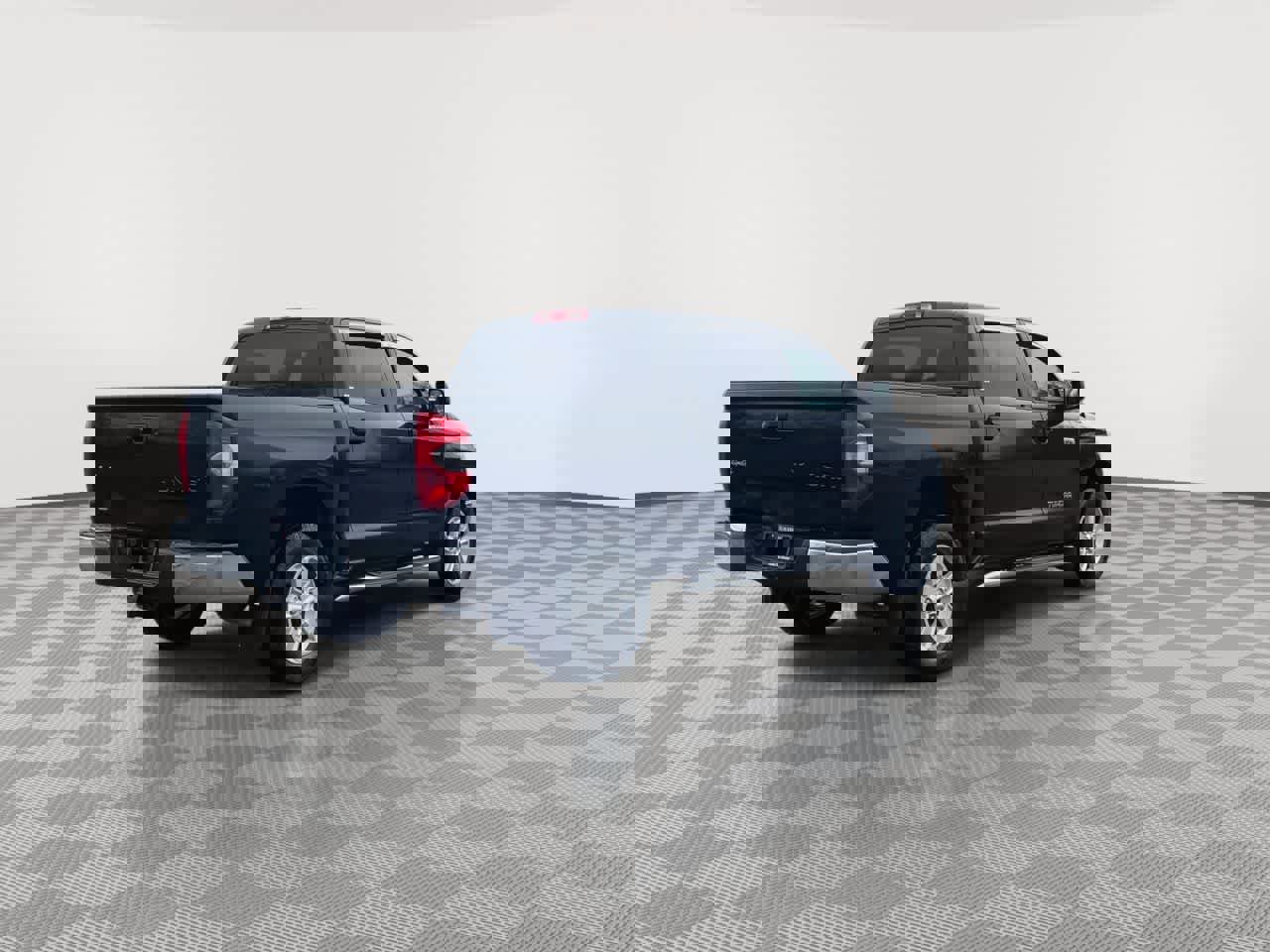 Used 2015 Toyota Tundra SR5 w/ SR5 Upgrade Package image 8