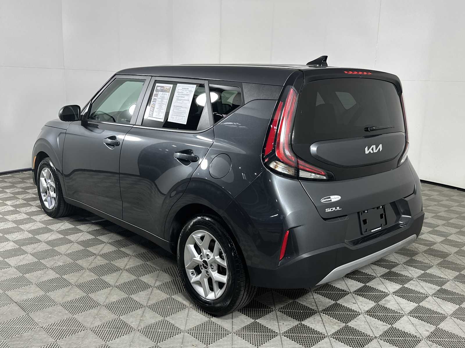 Used 2024 Kia Soul LX w/ Option Group 015 image 6