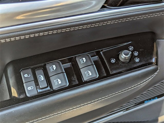 Used 2024 Jeep Grand Wagoneer L Series II w/ Quick Order Packagew 28T image 24