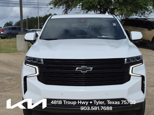 Used 2023 Chevrolet Suburban RST w/ Luxury Package RWD image 2
