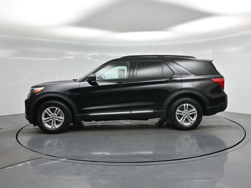 Certified 2024 Ford Explorer XLT w/ Equipment Group 202A AWD/4WD image 31