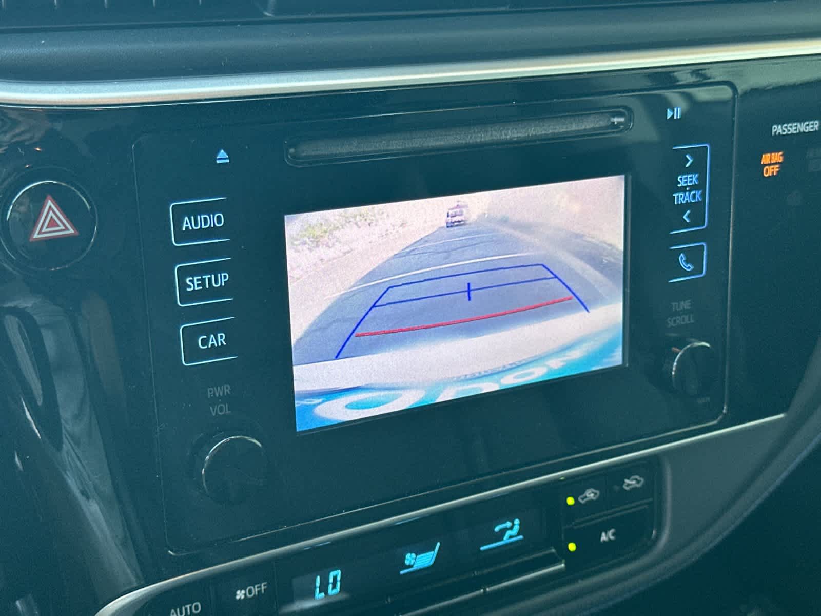 Used 2017 Toyota Corolla SE FWD image 19