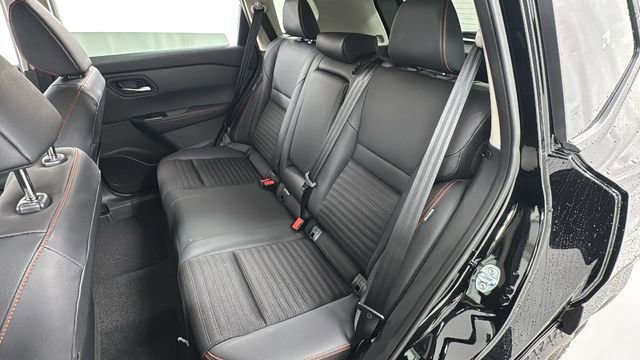 New 2026 Nissan Rogue SV AWD/4WD image 12